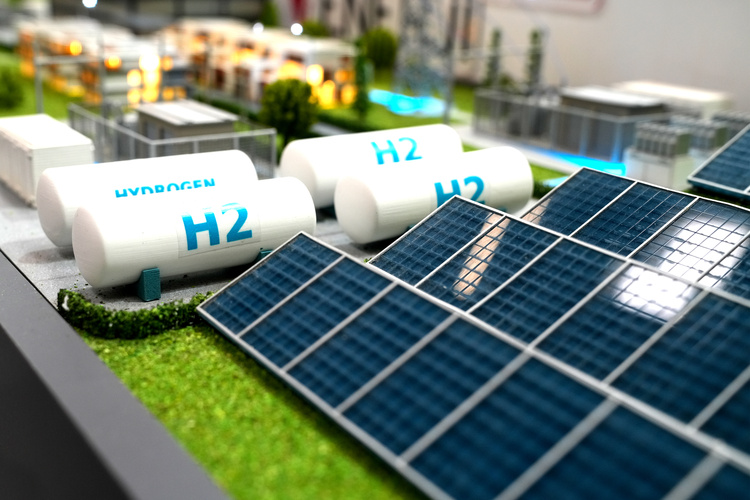 Green Hydrogen for SMEs: Opportunities, Projects & Profitability